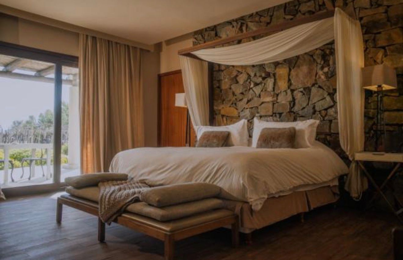 Awasi Hotel